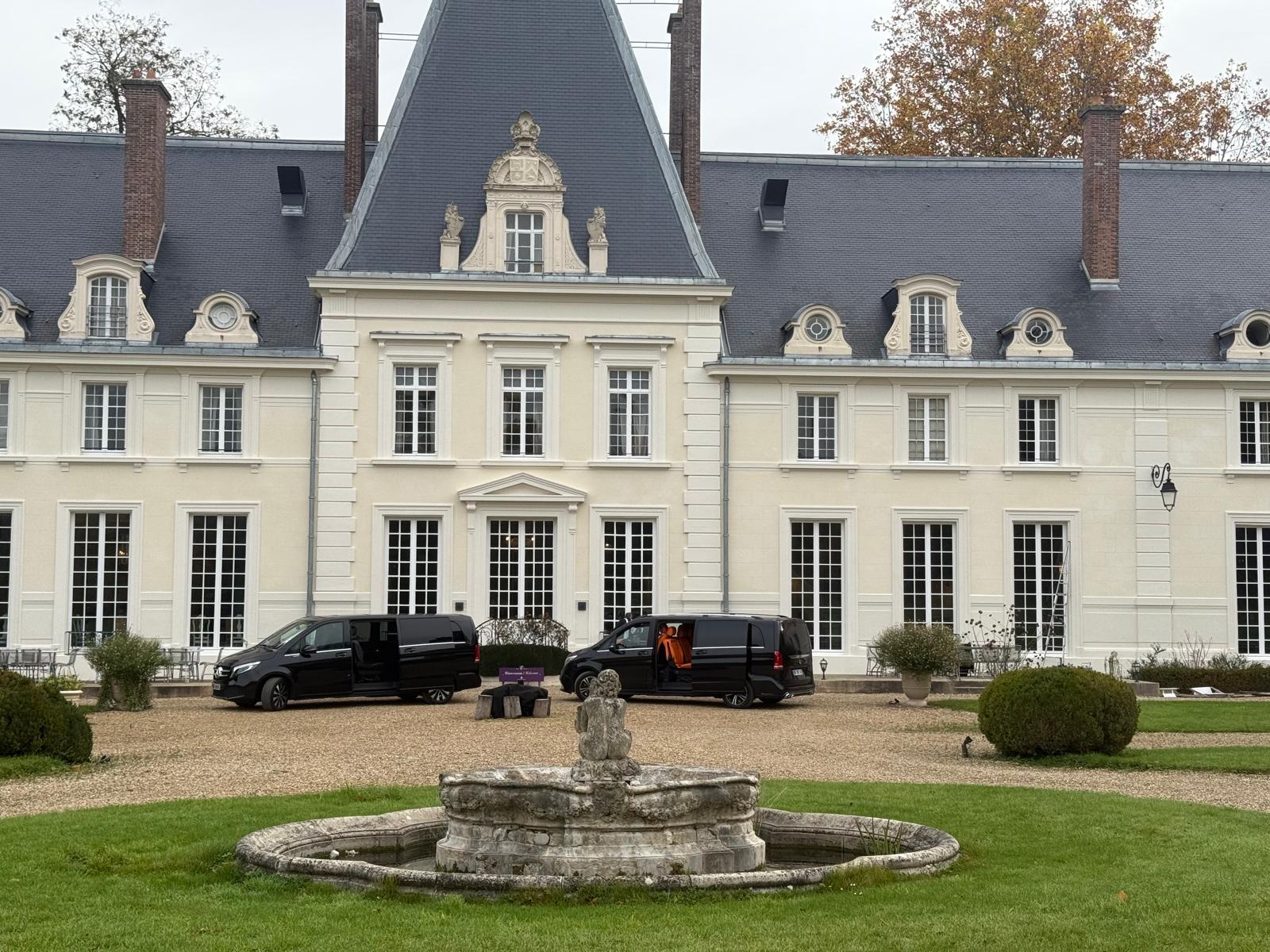 Transfert VTC Paris chauffeur privé luxe - Service premium haut de gamme